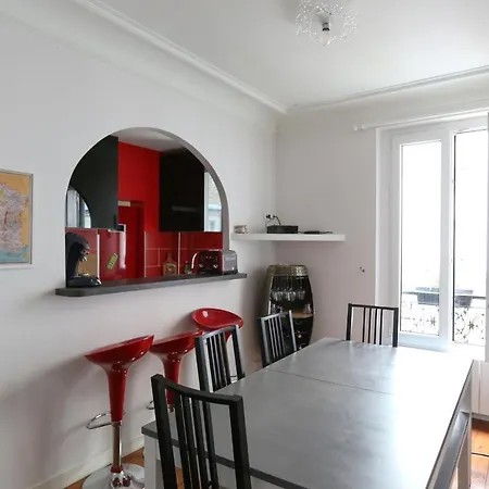 Modern Apartment With A Lot Of Charm In Paris